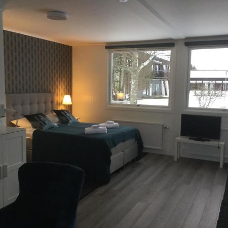Bed And Breakfast Fyra Haestar Rättvik Zewnętrze zdjęcie