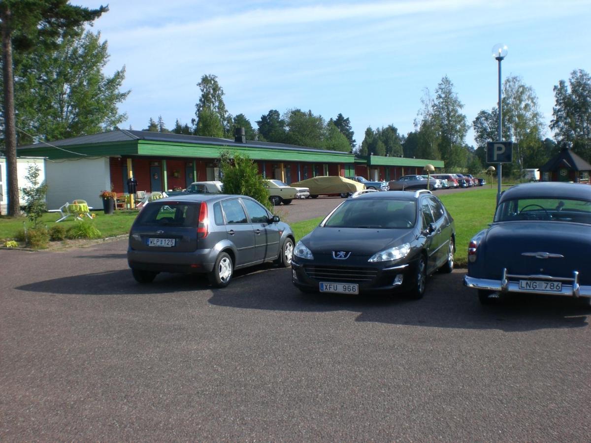 Bed And Breakfast Fyra Haestar Rättvik Zewnętrze zdjęcie