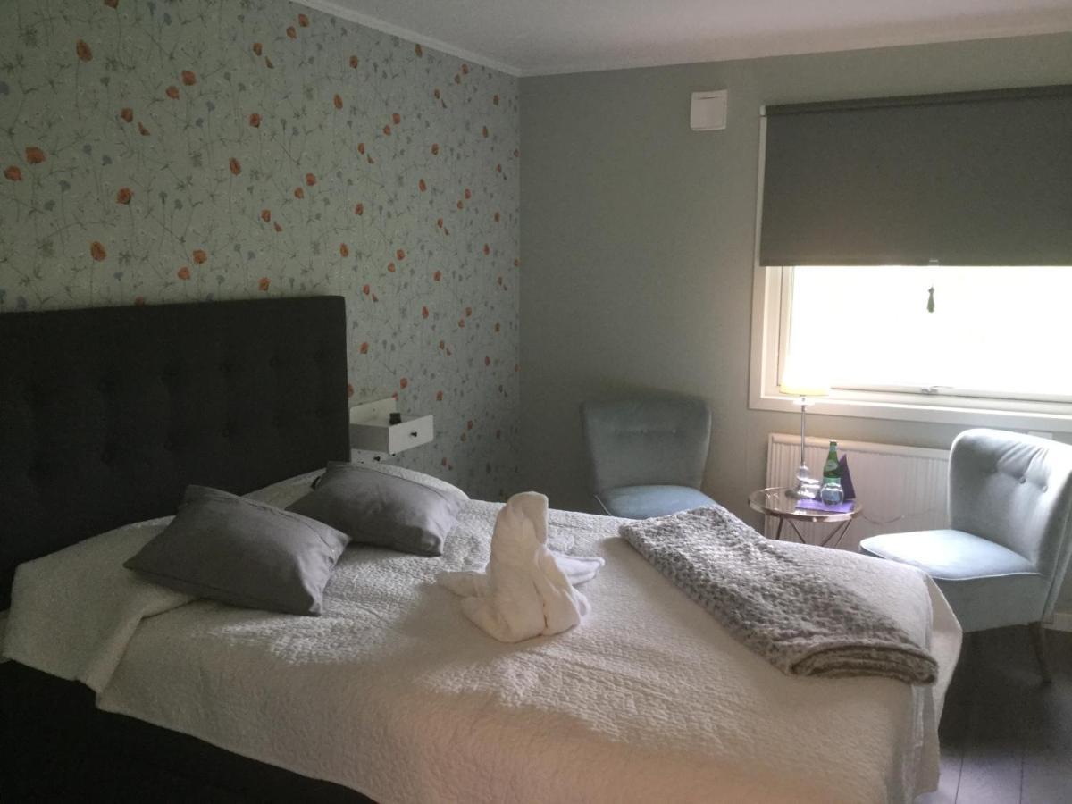 Bed And Breakfast Fyra Haestar Rättvik Zewnętrze zdjęcie