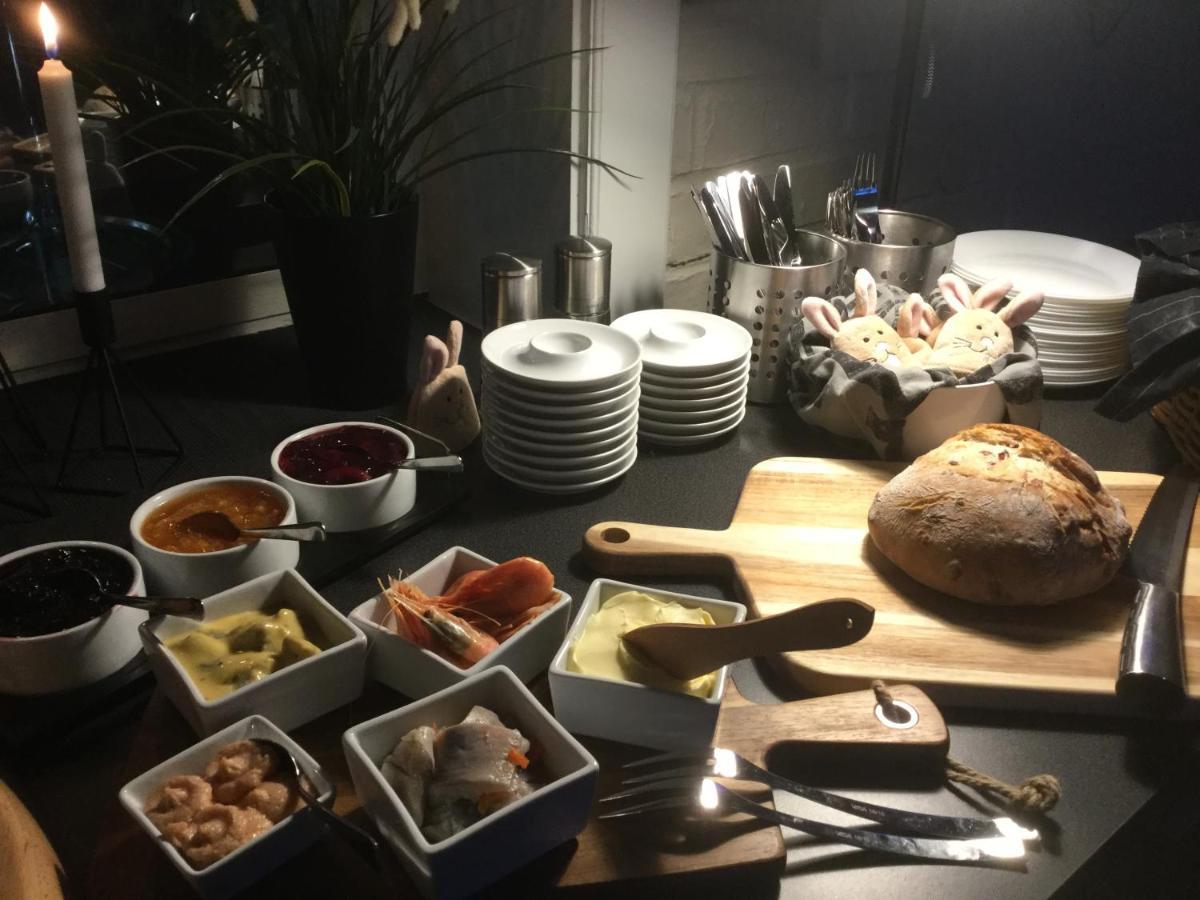 Bed And Breakfast Fyra Haestar Rättvik Zewnętrze zdjęcie