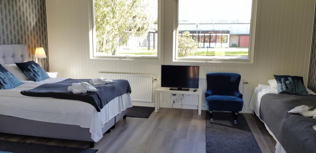 Bed And Breakfast Fyra Haestar Rättvik Zewnętrze zdjęcie
