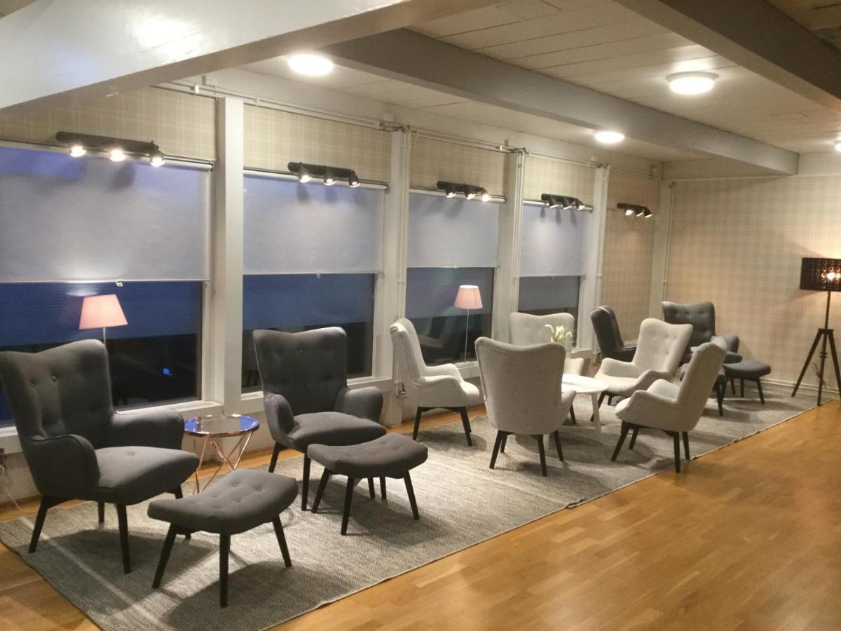 Bed And Breakfast Fyra Haestar Rättvik Zewnętrze zdjęcie