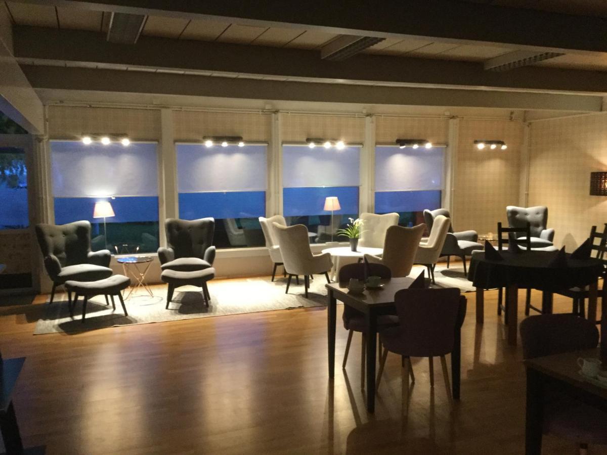 Bed And Breakfast Fyra Haestar Rättvik Zewnętrze zdjęcie