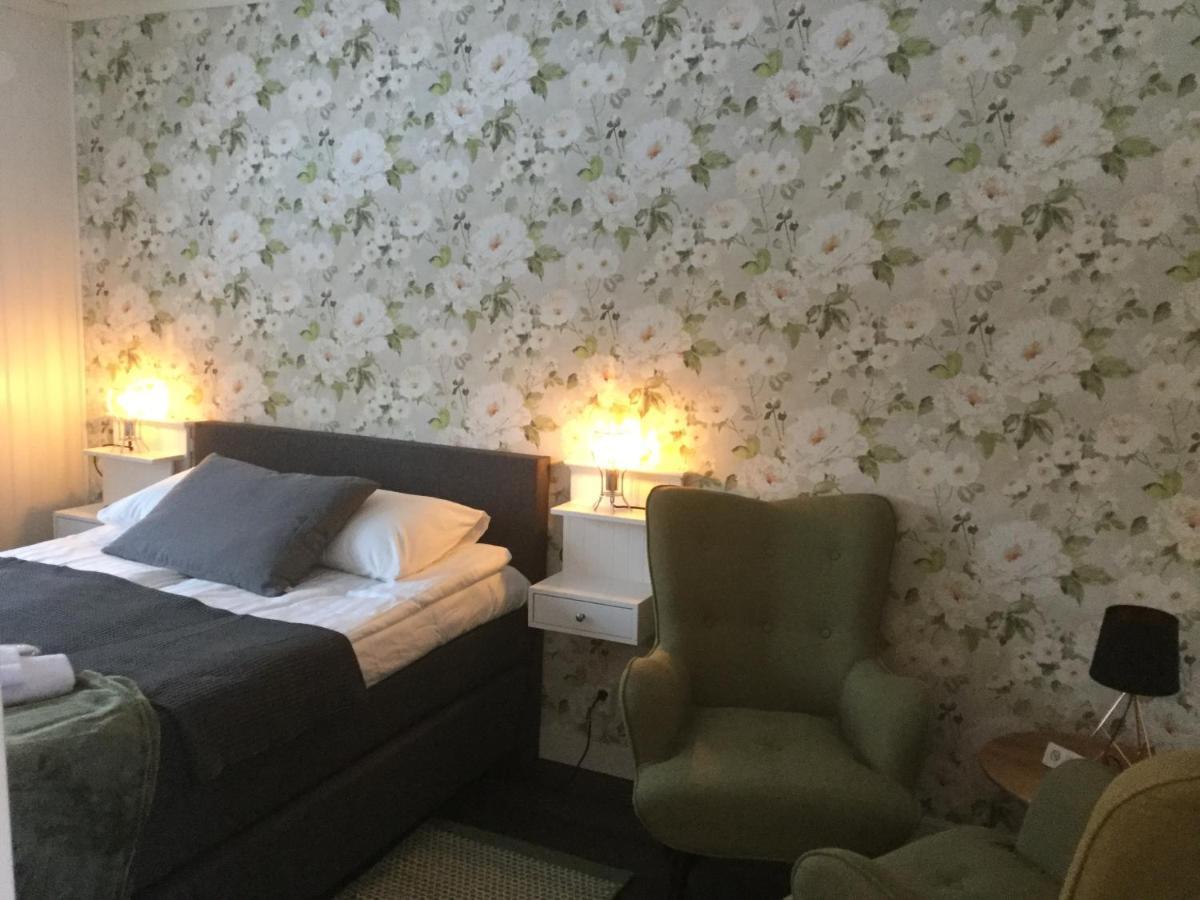 Bed And Breakfast Fyra Haestar Rättvik Zewnętrze zdjęcie