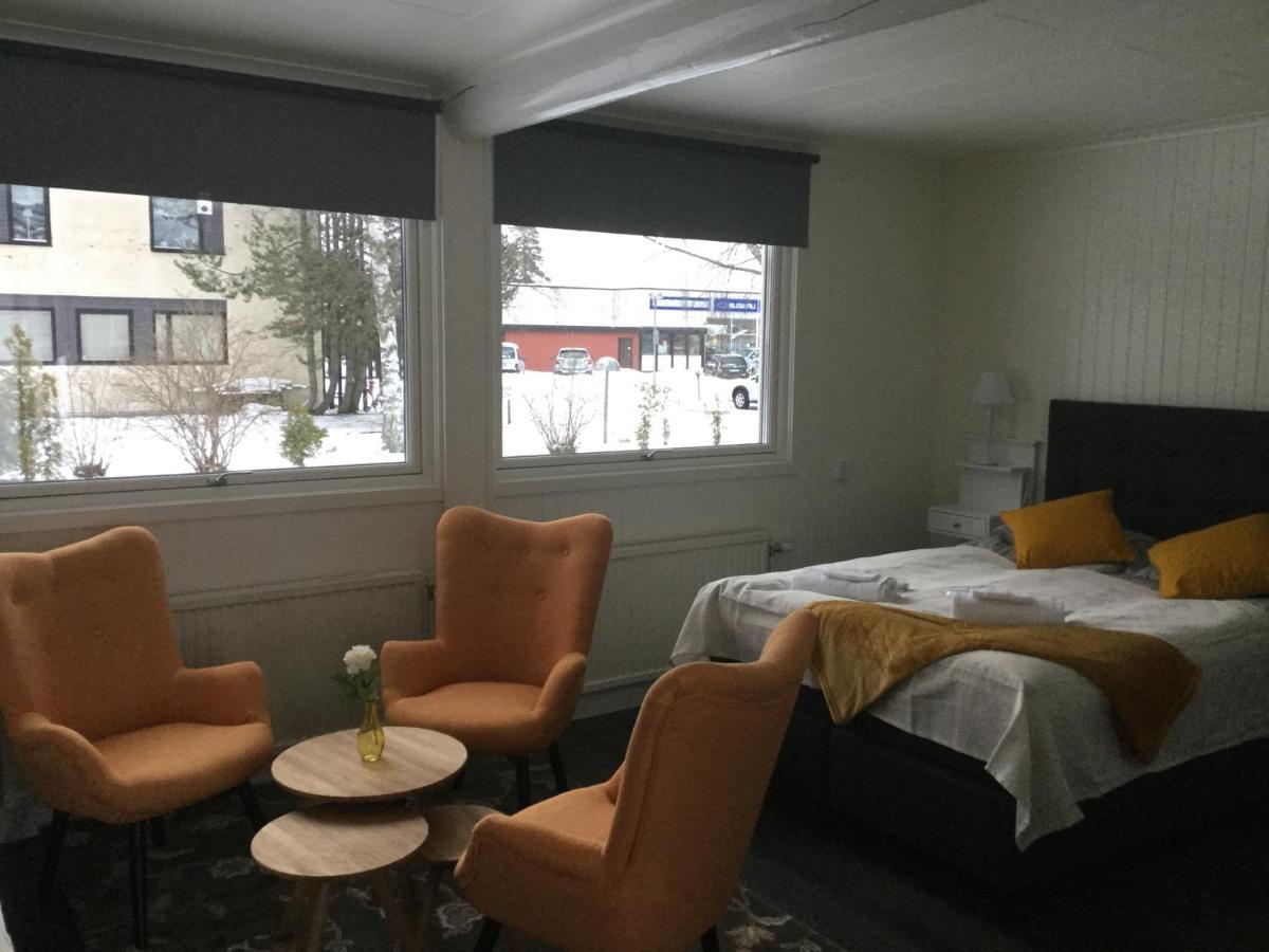 Bed And Breakfast Fyra Haestar Rättvik Zewnętrze zdjęcie