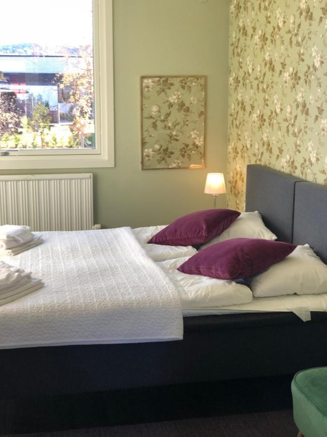 Bed And Breakfast Fyra Haestar Rättvik Zewnętrze zdjęcie