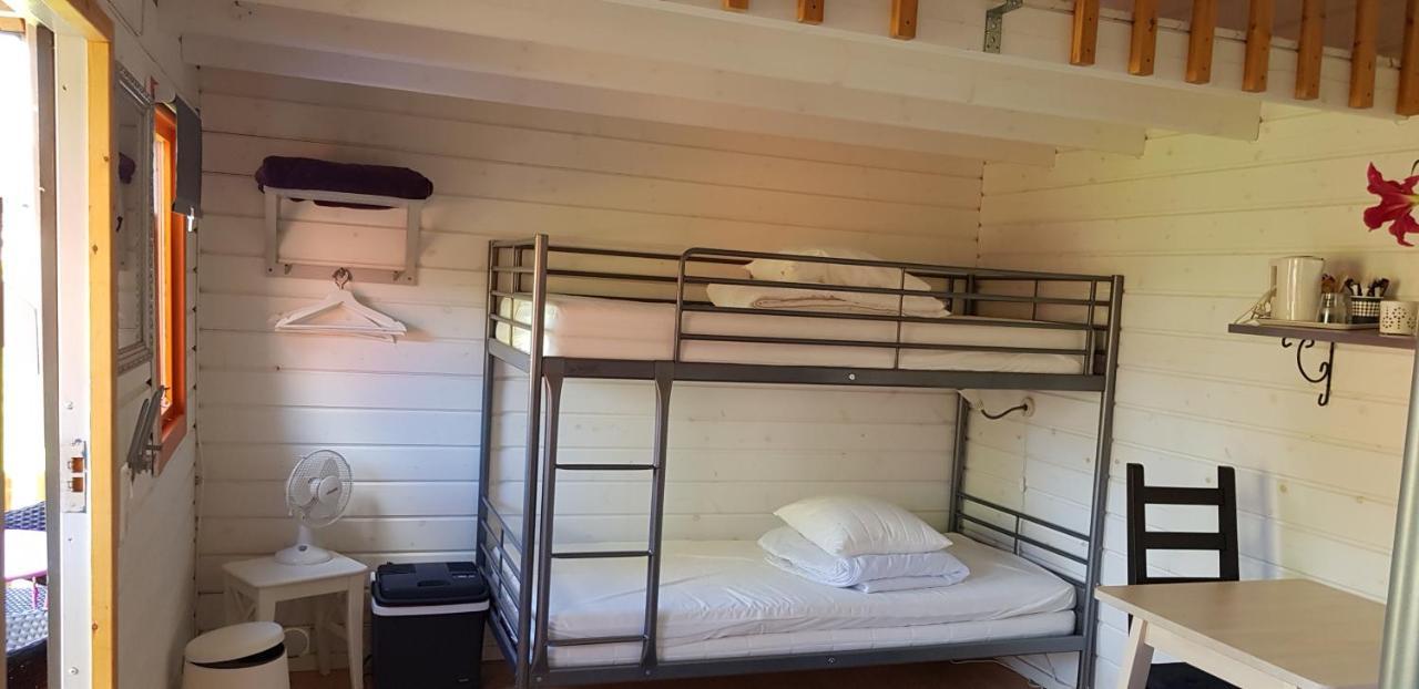 Bed And Breakfast Fyra Haestar Rättvik Zewnętrze zdjęcie